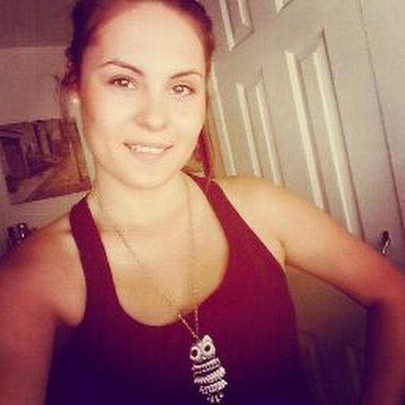 Meet your Posher, Sara - Picture 1 of 1